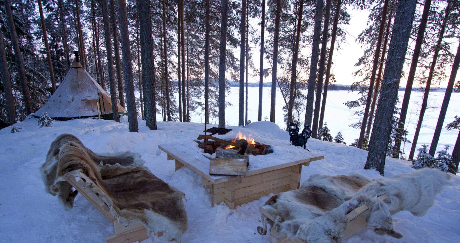 aurora safari camp meeting place photo fredrik broman scaled