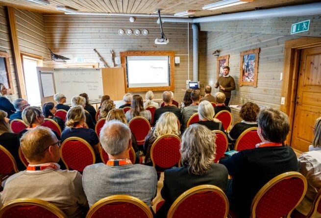 konferera western farm